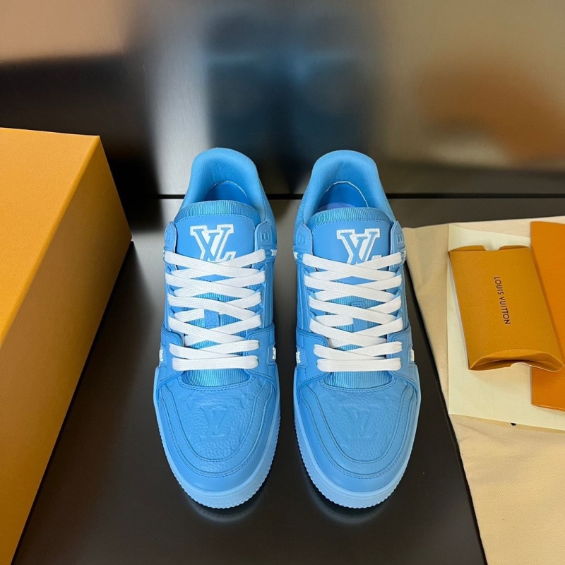 l**is V*t*n sneakers
